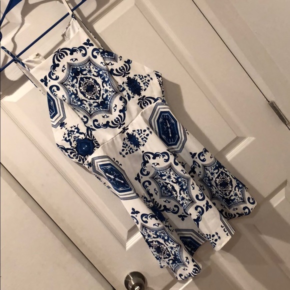 Sideboob Dutch Tea Dress - Picture 4 of 8